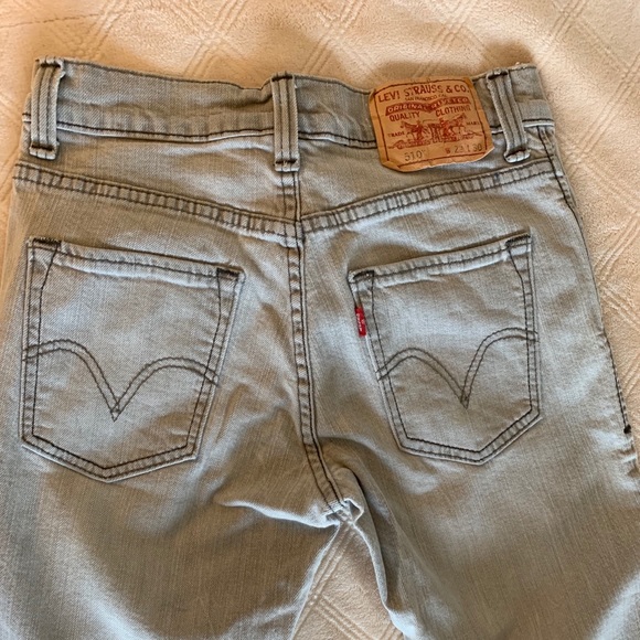 Levi’s Skinny Jeans - Picture 1 of 3